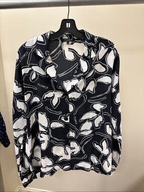 Lafayette 148 New York Black and White Abstract Botanical Button-Down Shirt